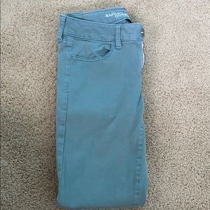 •american eagle super stretch jegging style jeans